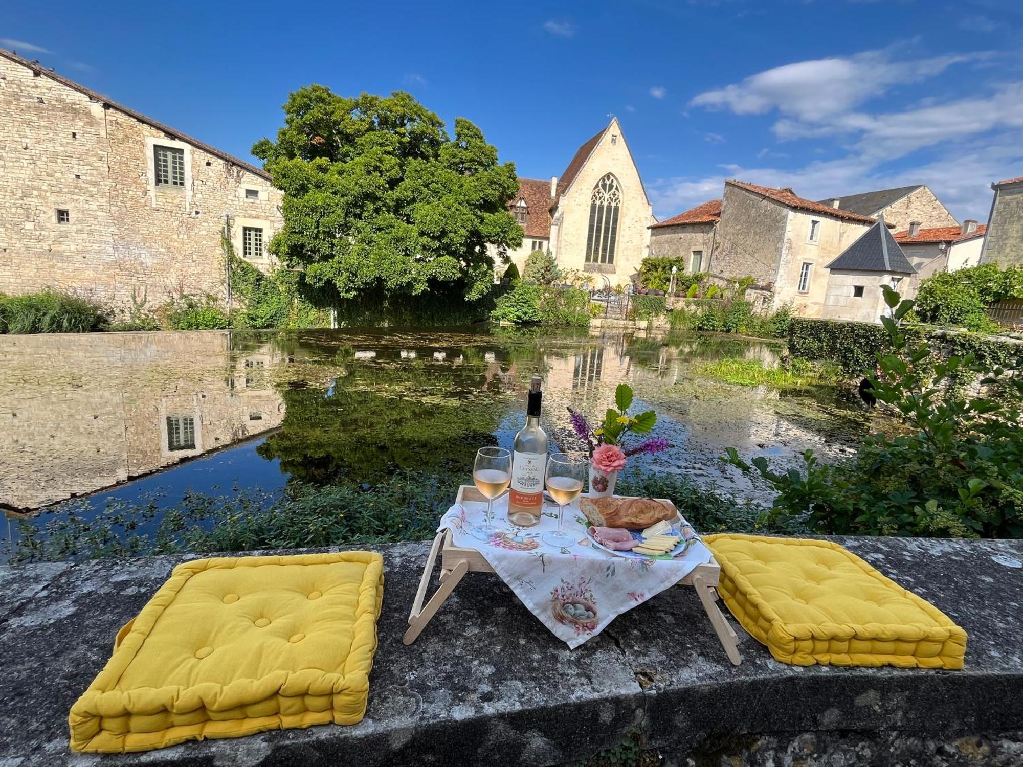 Les Bruyeres Chambres Dhotes Et Gite Verteuil-sur-Charente Exterior photo